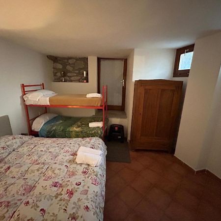 Mountain Cave Hotel Aosta Buitenkant foto