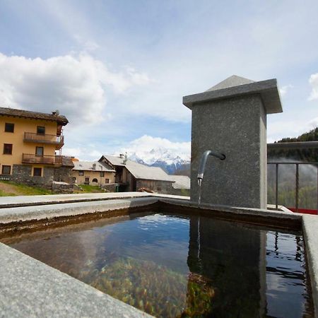 Mountain Cave Hotel Aosta Buitenkant foto