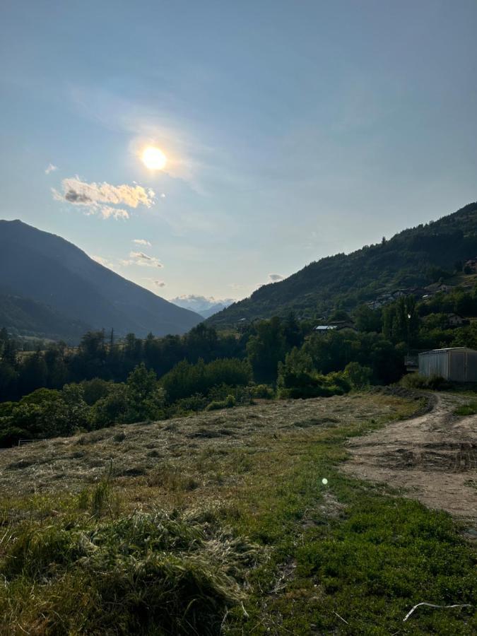 Mountain Cave Hotel Aosta Buitenkant foto